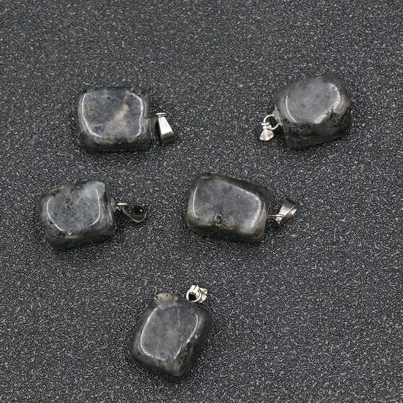 Wholesale small crystal pendants