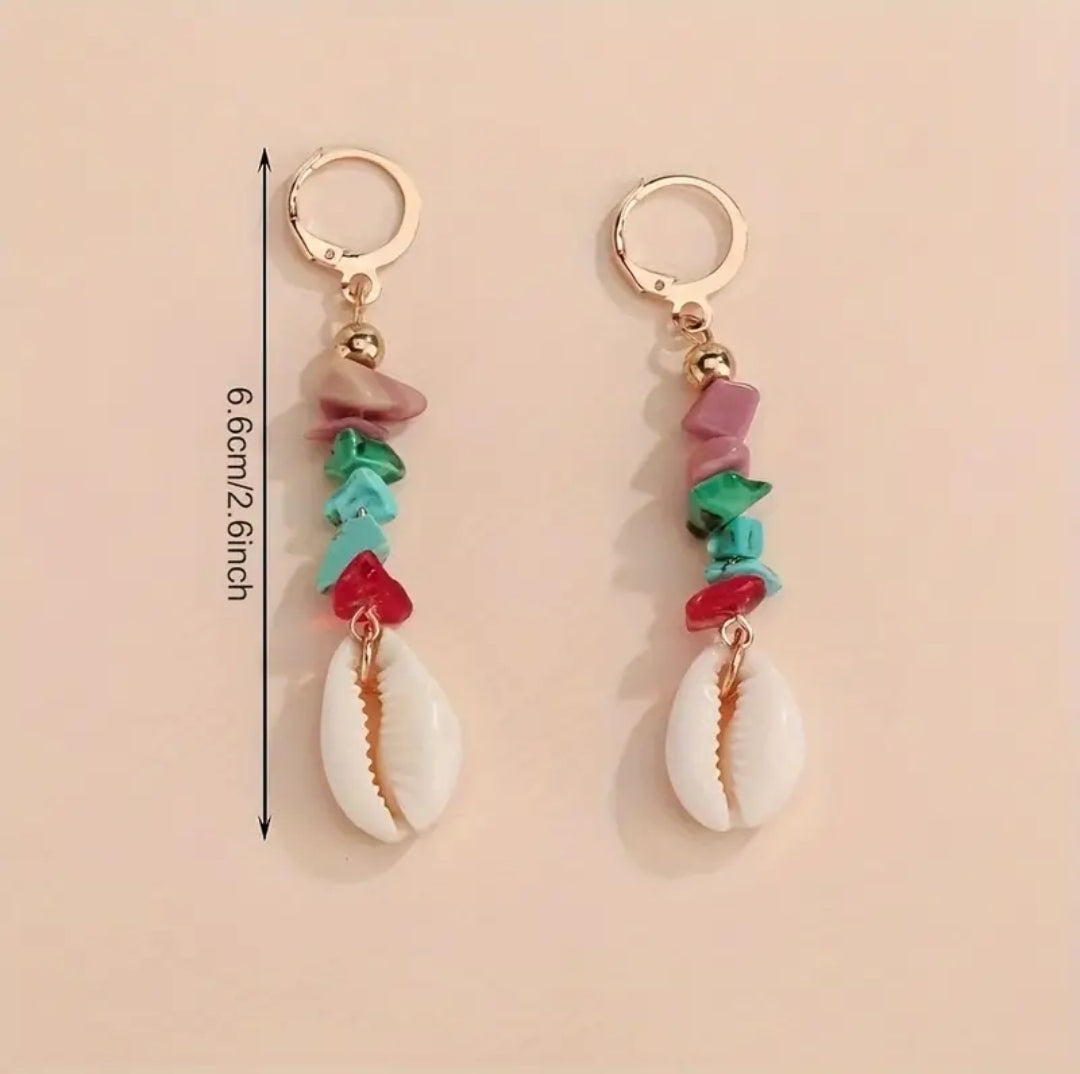 Sml gold dangle gemstone earrings w/ seashell