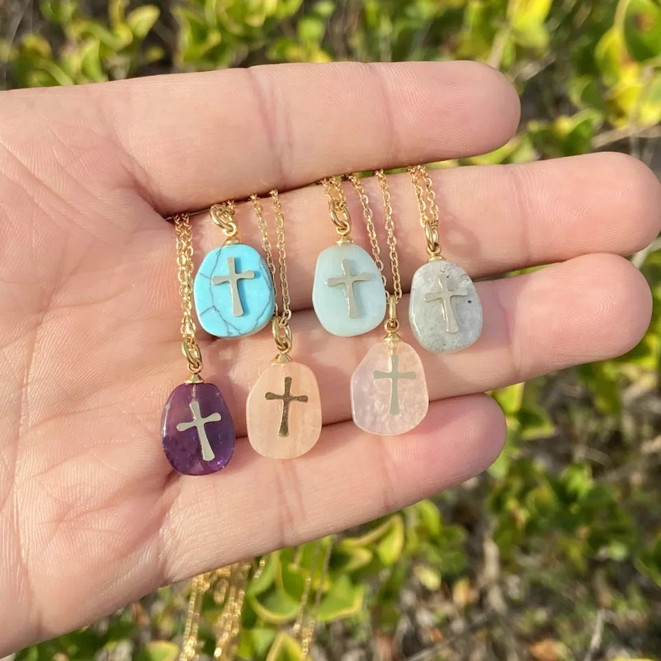 Gold engraved Gemstone necklace