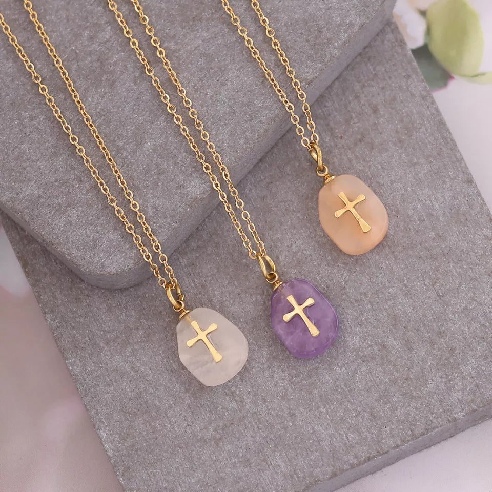 Gold engraved Gemstone necklace