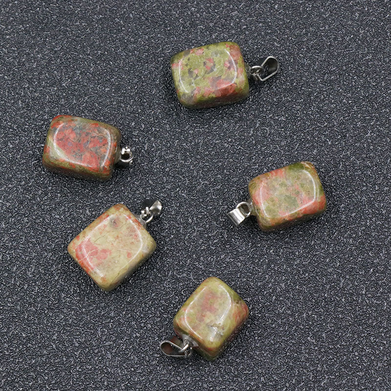 Wholesale small crystal pendants